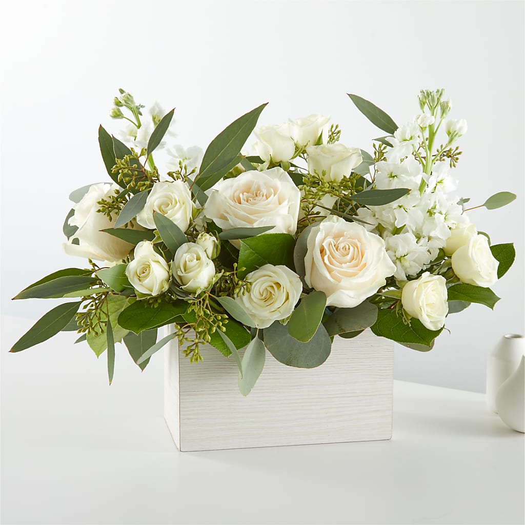 Fresh Linen Box Bouquet – Colonial Floral Fascinations, Georgetown SC