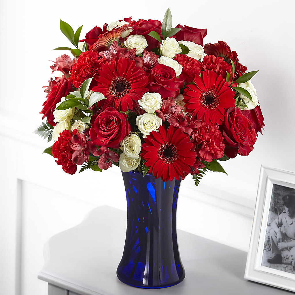 Hearts Embrace Bouquet – Colonial Floral Fascinations, Georgetown SC