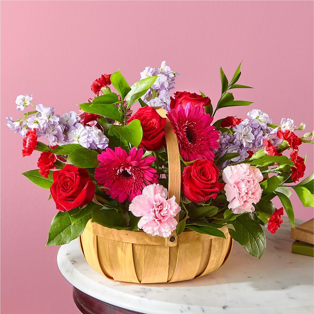 Pink Picnic Basket – Colonial Floral Fascinations, Georgetown SC
