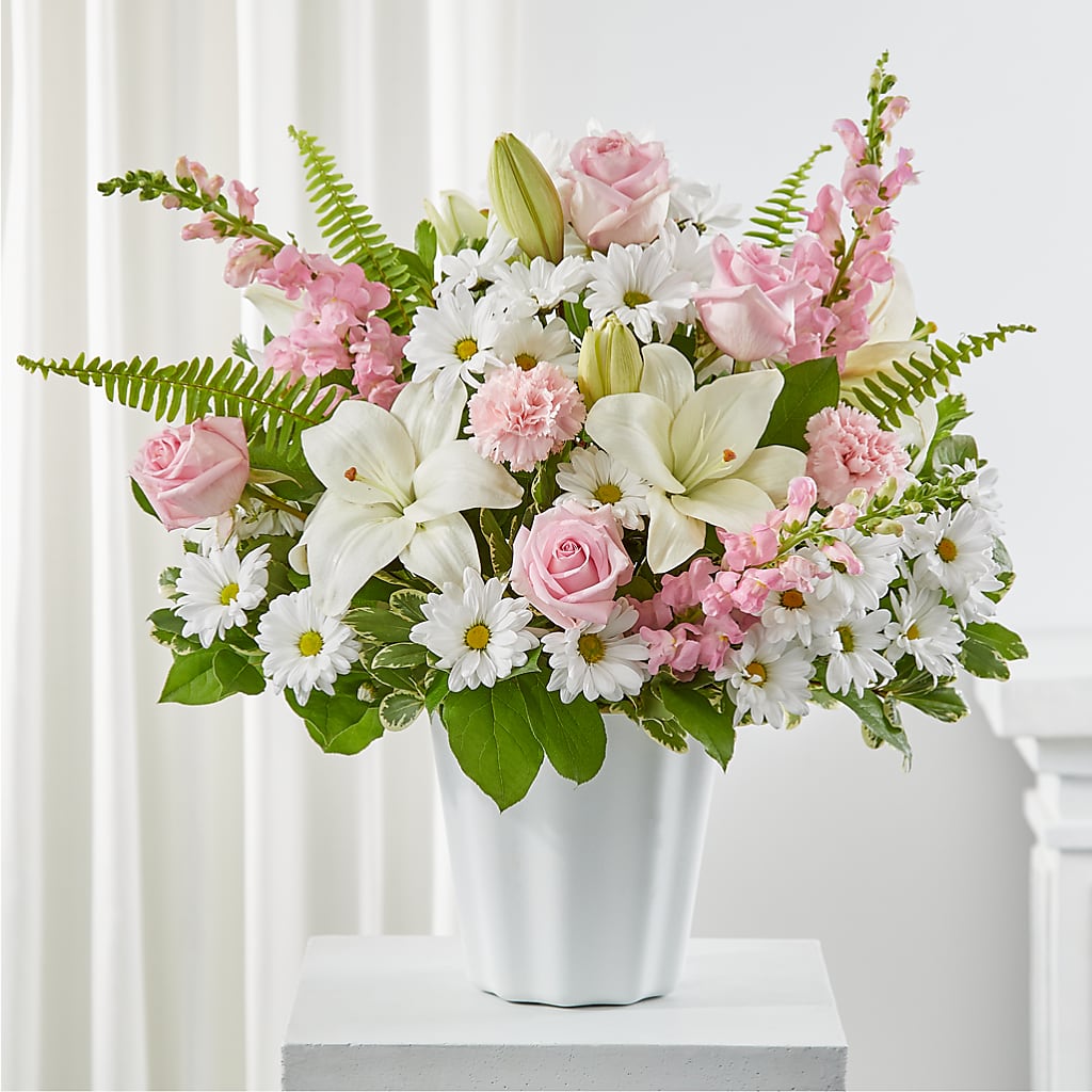 Soft Touch Tabletop Basket – Colonial Floral Fascinations, Georgetown SC