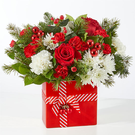 Presents Under the Tree Bouquet –  Colonial Floral Fascinations, Georgetown SC