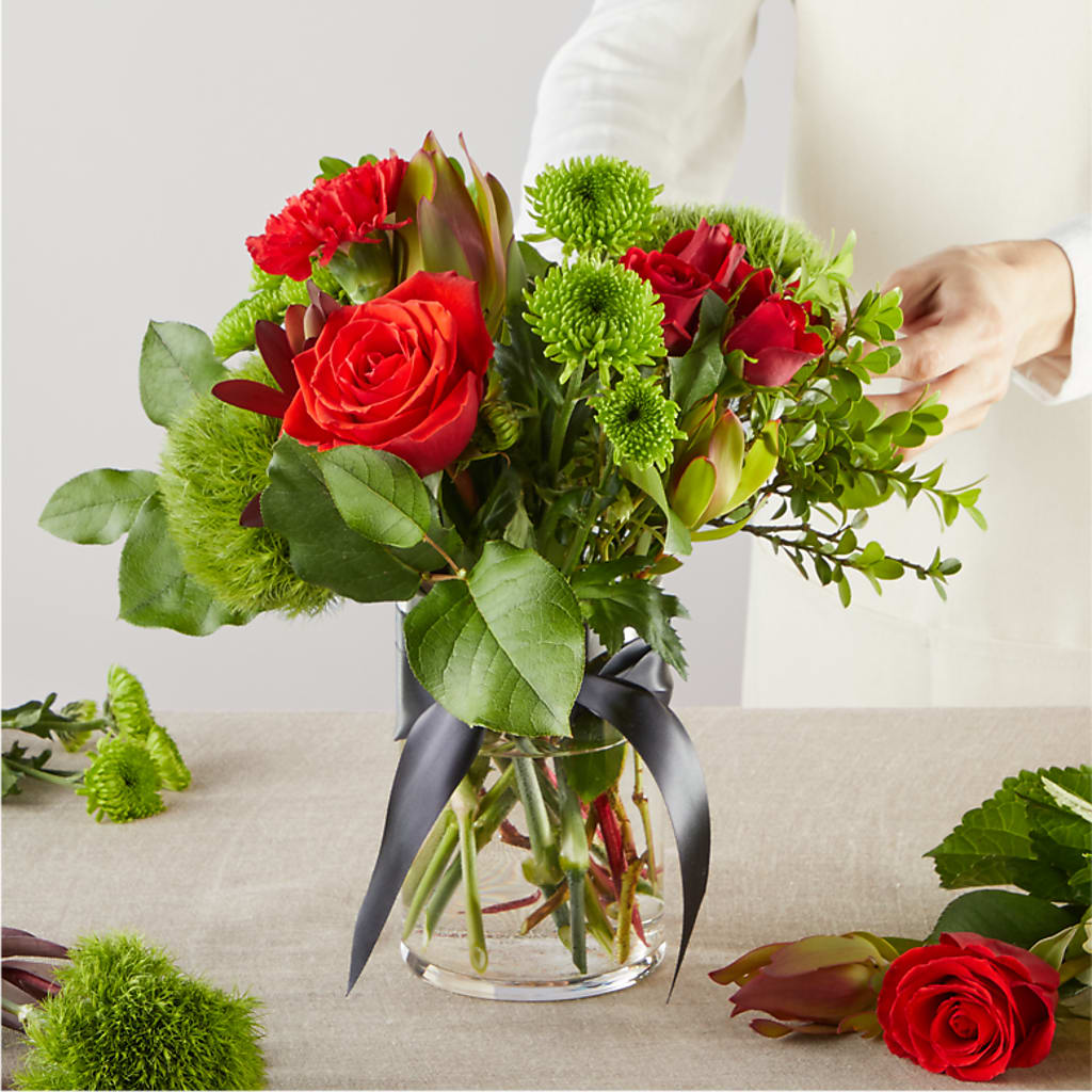 Heritage Kindle – A Florist Original –  Colonial Floral Fascinations, Georgetown SC