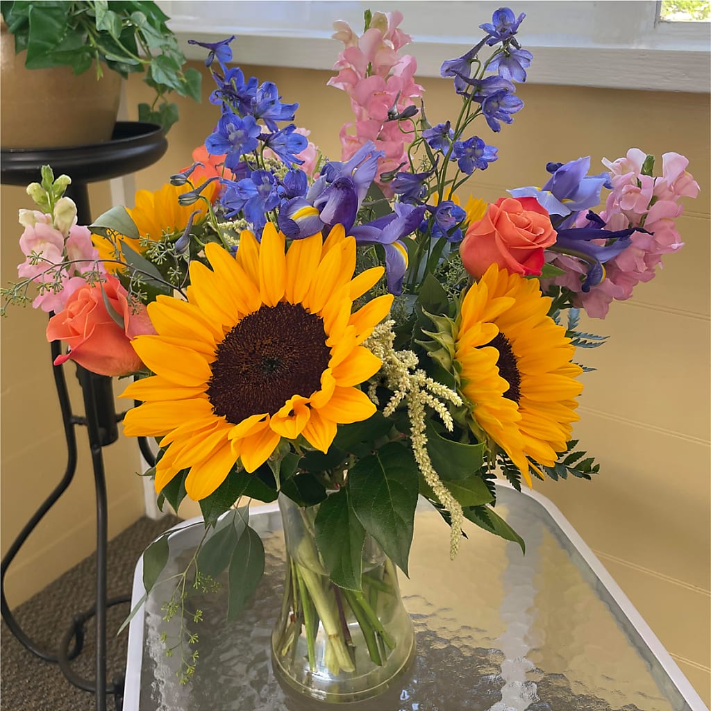 Rays of Life Bouquet –  Colonial Floral Fascinations, Georgetown SC