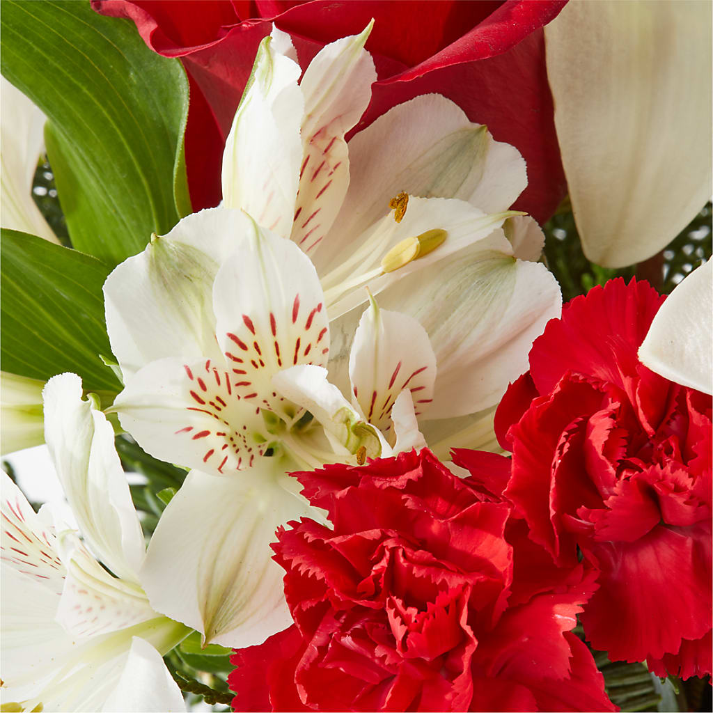 Holiday Season Bouquet –  Colonial Floral Fascinations, Georgetown SC