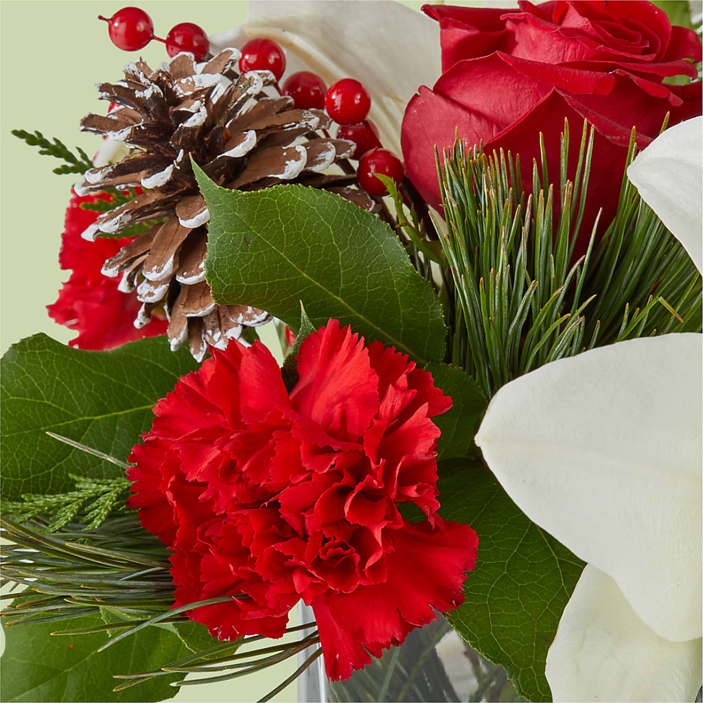 Glistening Icicles Bouquet –  Colonial Floral Fascinations, Georgetown SC