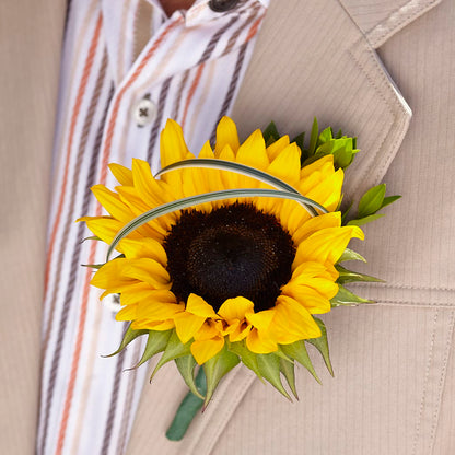 Free Spirit Boutonniere –  Colonial Floral Fascinations, Georgetown SC